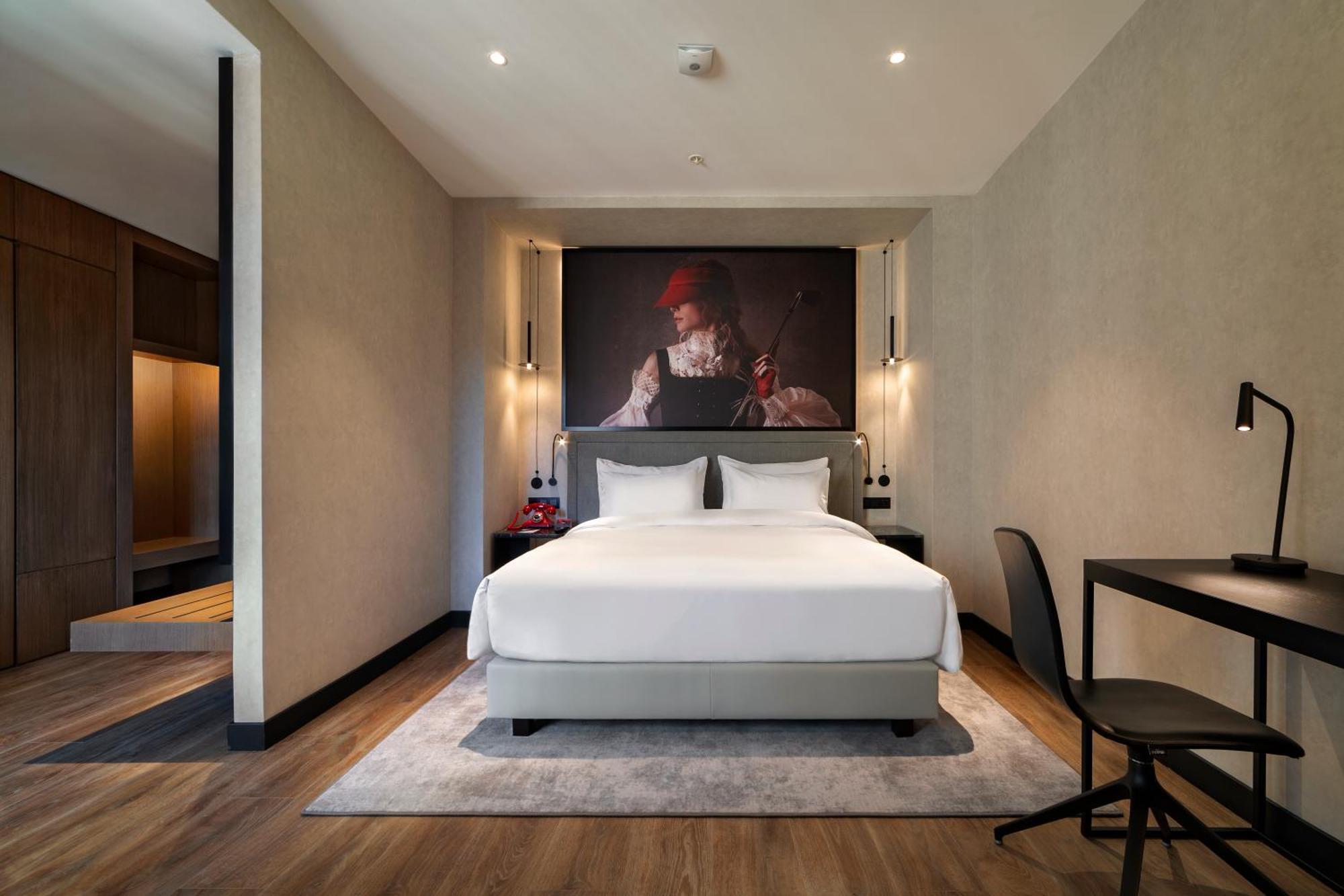 Radisson Red Tbilisi Hotell Eksteriør bilde