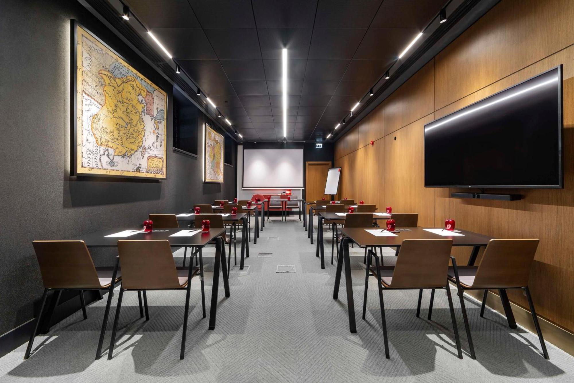 Radisson Red Tbilisi Hotell Eksteriør bilde