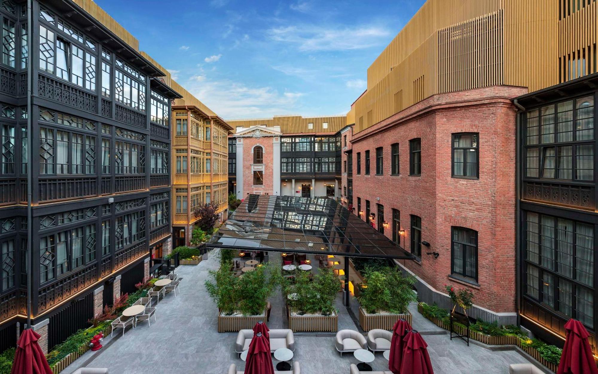 Radisson Red Tbilisi Hotell Eksteriør bilde