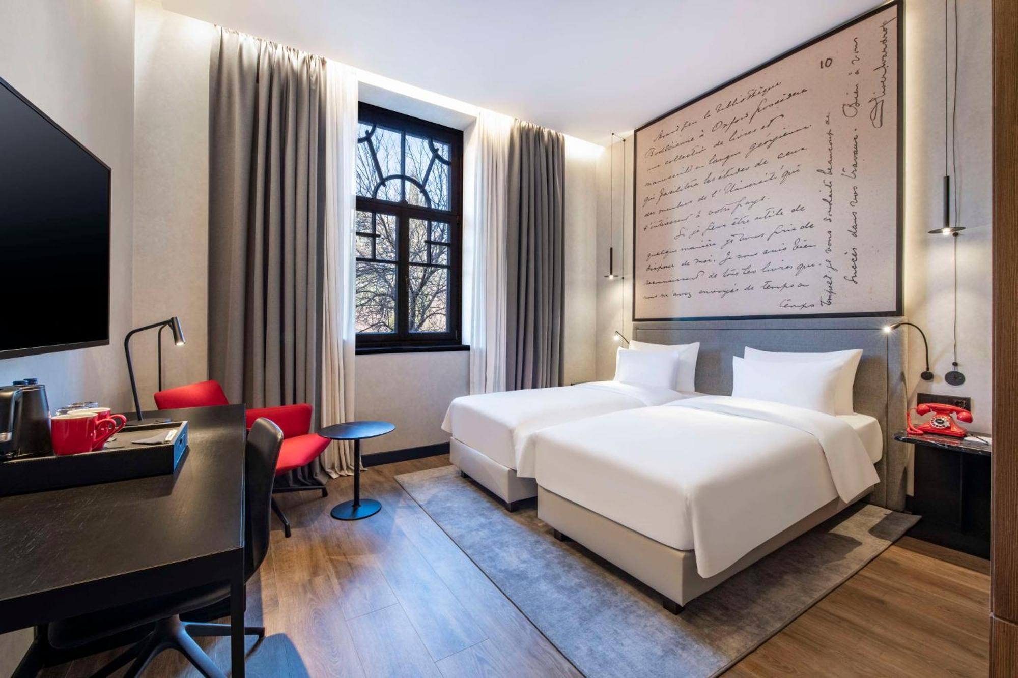 Radisson Red Tbilisi Hotell Eksteriør bilde